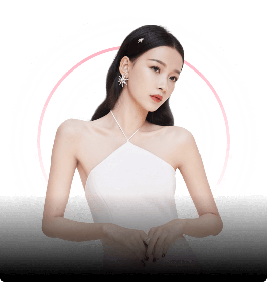 国足本场首次射正！韦世豪主罚禁区角上的任意球，被门将扑出底线